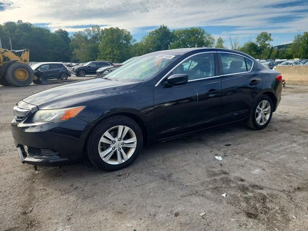 2013 ACURA ILX — Front 3/4