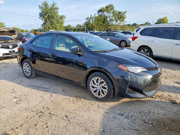 2017 TOYOTA COROLLA — Passenger 3/4
