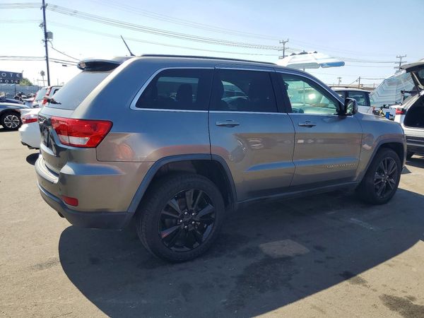 2012 JEEP CHEROKEE Laredo