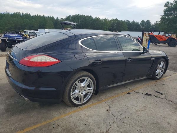 2013 PORSCHE PANAMERA S (2WD), 4S (4WD)