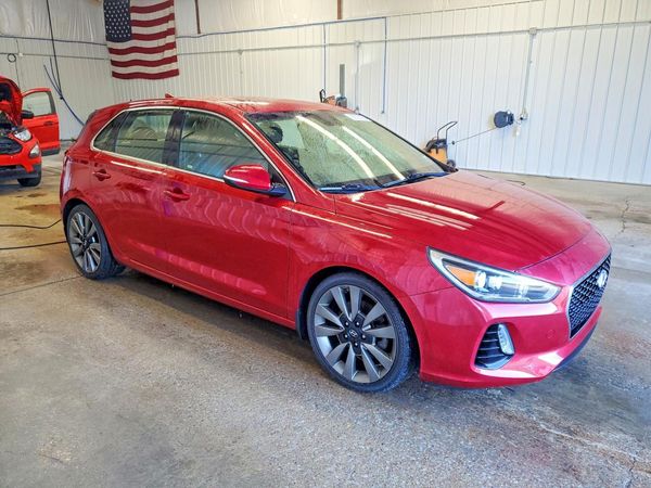 2018 HYUNDAI ELANTRA Elantra GT Sport — Passenger 3/4