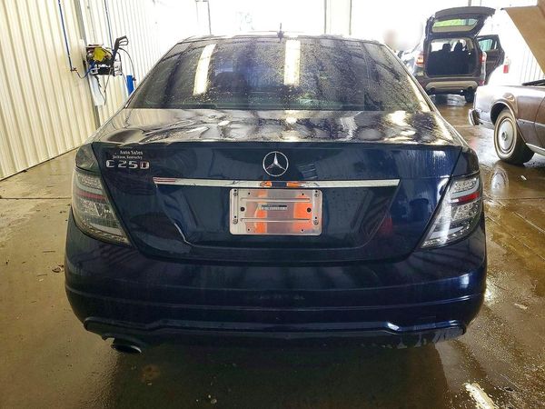 2014 MERCEDES-BENZ C
