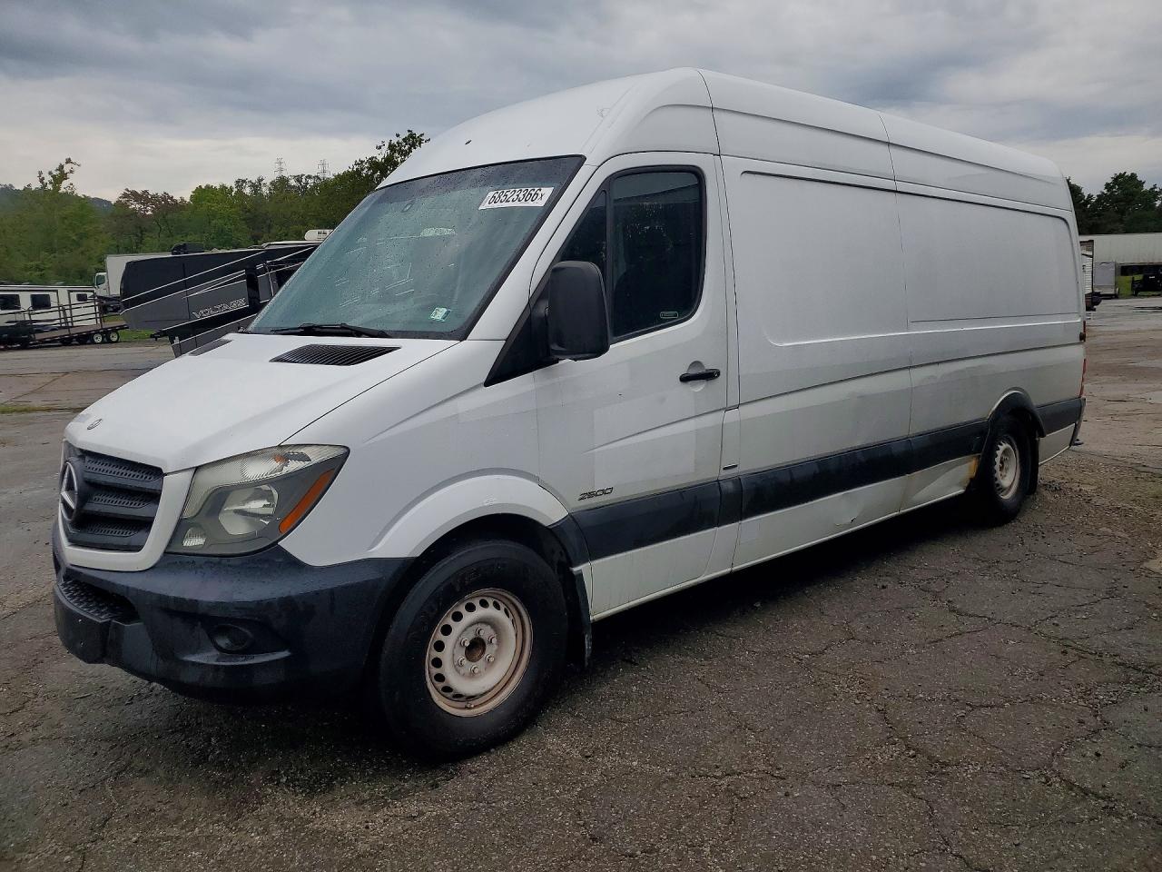 2015 MERCEDES-BENZ SPRINTER — Front 3/4