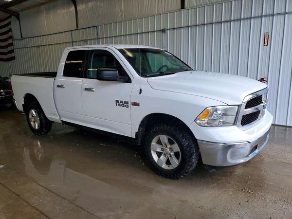 2017 RAM 1500 SLT — Passenger 3/4