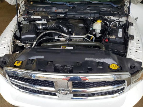 2017 RAM 1500 SLT — Engine bay