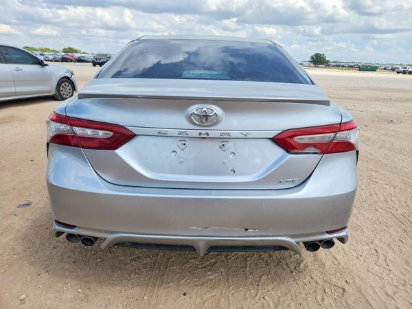 2018 TOYOTA CAMRY XSE — DIRR
