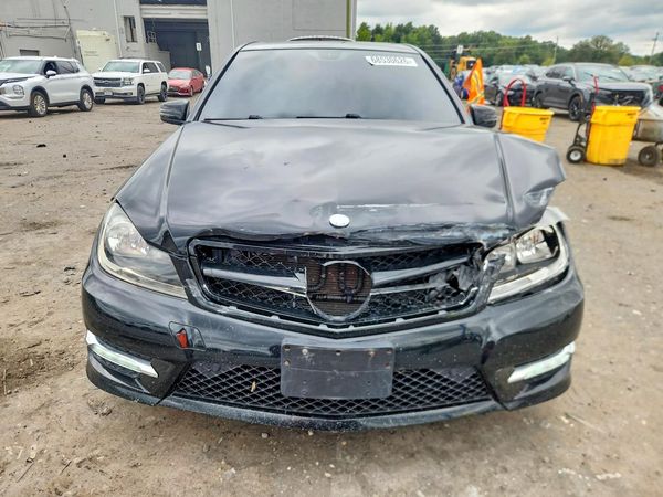 2013 MERCEDES-BENZ C C300
