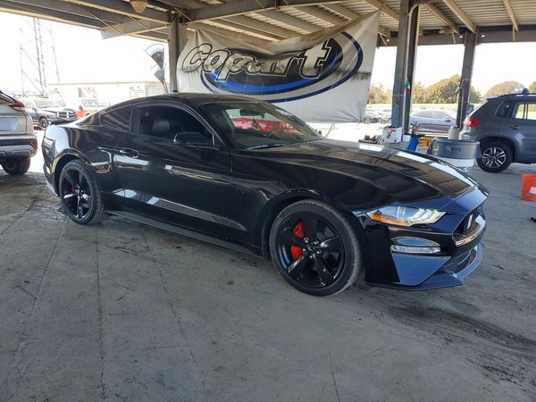 2022 FORD MUSTANG — Passenger 3/4