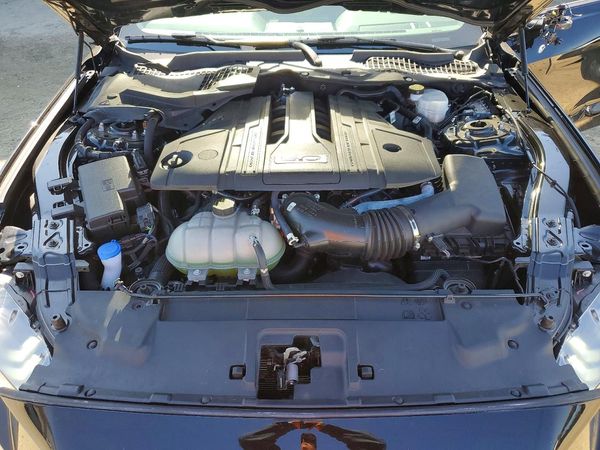 2022 FORD MUSTANG — Engine bay