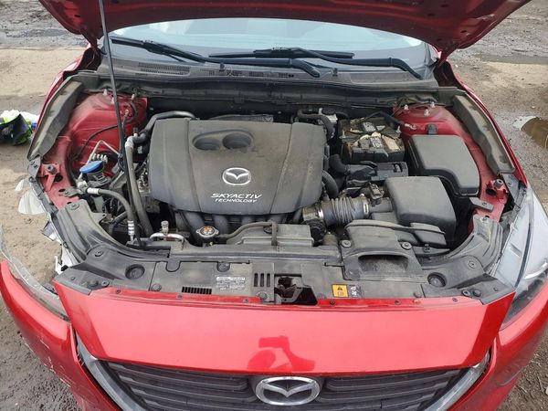 2018 MAZDA 3 Sport — Engine bay