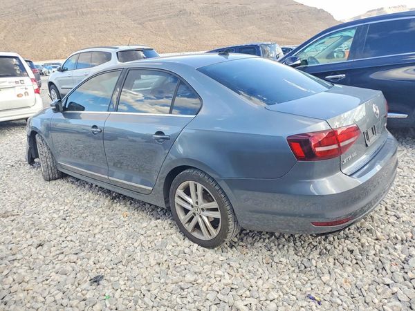 2017 VOLKSWAGEN JETTA SEL, SEL Premium