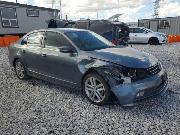 2017 VOLKSWAGEN JETTA SEL, SEL Premium