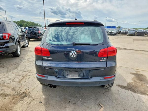 2017 VOLKSWAGEN TIGUAN — DIRR