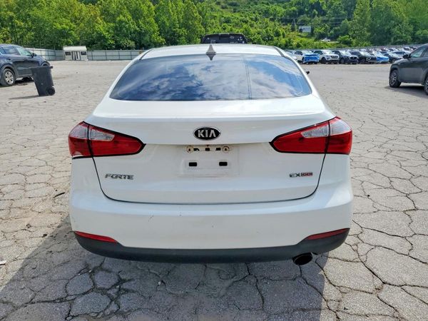 2014 KIA FORTE