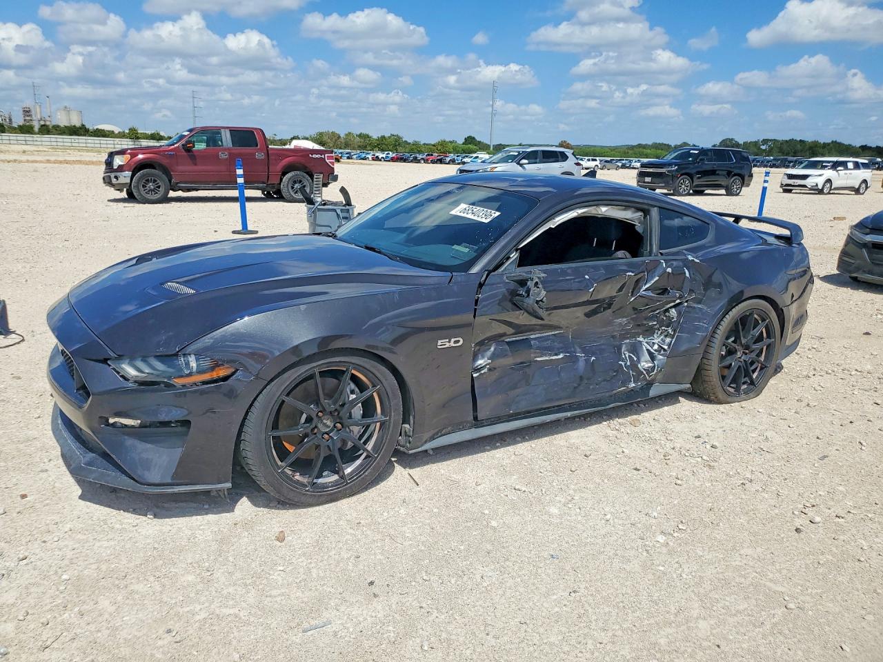 2023 FORD MUSTANG GT — Front 3/4
