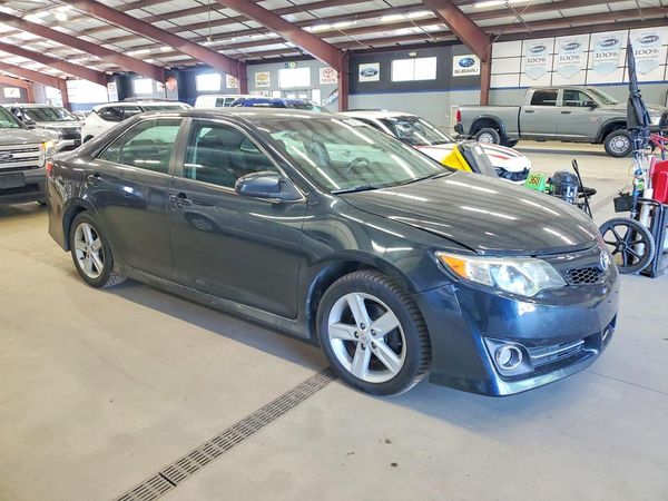 2013 TOYOTA CAMRY