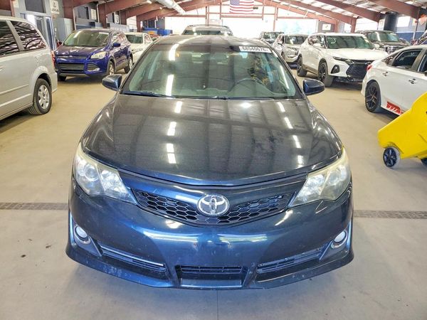 2013 TOYOTA CAMRY
