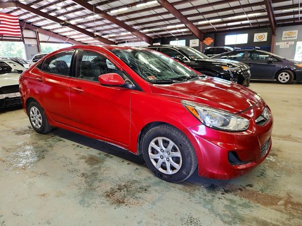 2013 HYUNDAI ACCENT GLS, GS