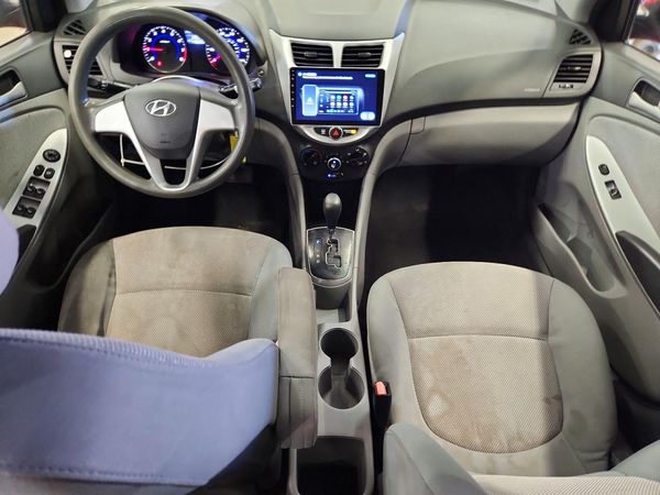 2013 HYUNDAI ACCENT GLS, GS