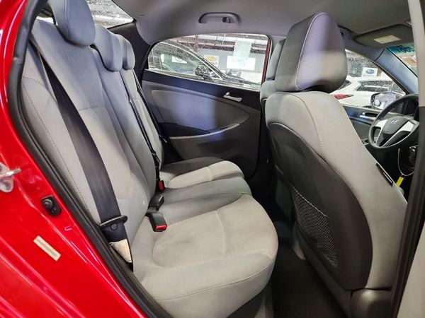 2013 HYUNDAI ACCENT GLS, GS