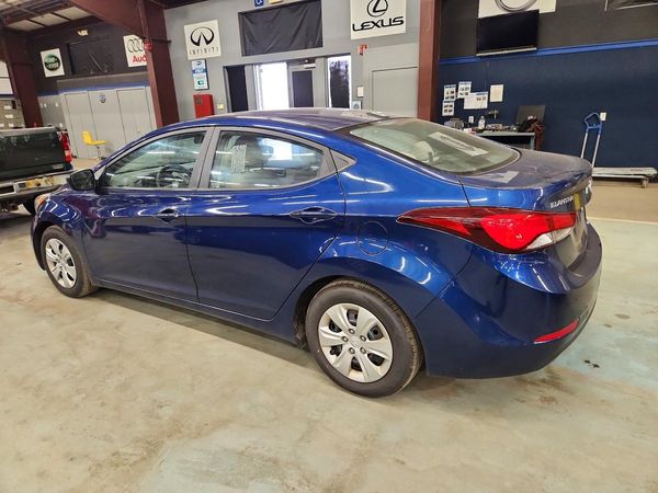 2016 HYUNDAI ELANTRA