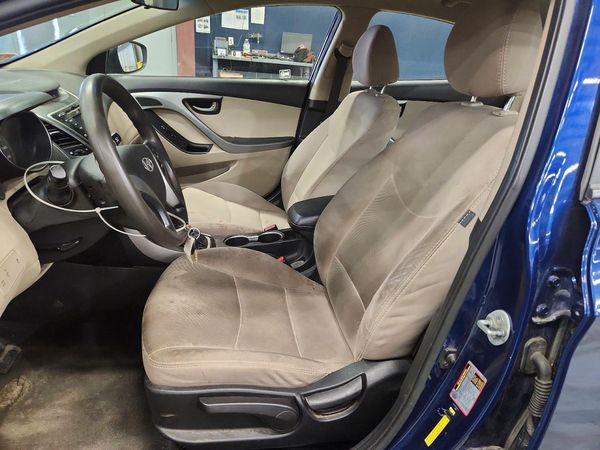 2016 HYUNDAI ELANTRA