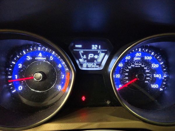 2016 HYUNDAI ELANTRA