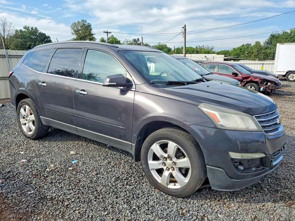 2017 CHEVROLET TRAVERSE 1LT — Passenger 3/4