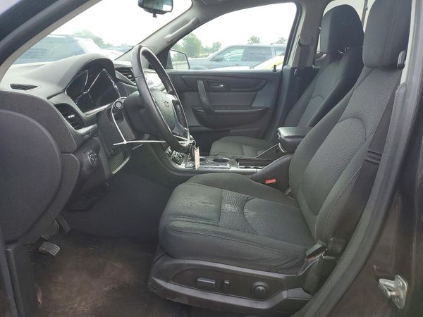 2017 CHEVROLET TRAVERSE 1LT — DENT