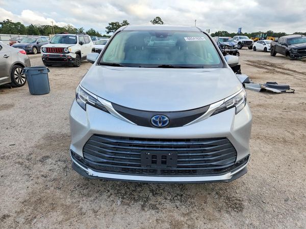 2021 TOYOTA SIENNA — DIRF