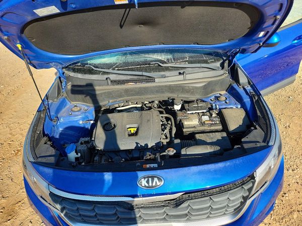 2021 KIA SELTOS — Engine bay