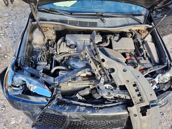2016 TOYOTA CAMRY — Engine bay