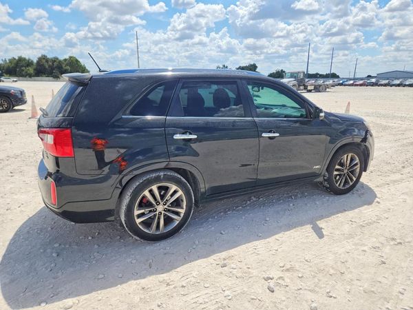 2014 KIA SORENTO