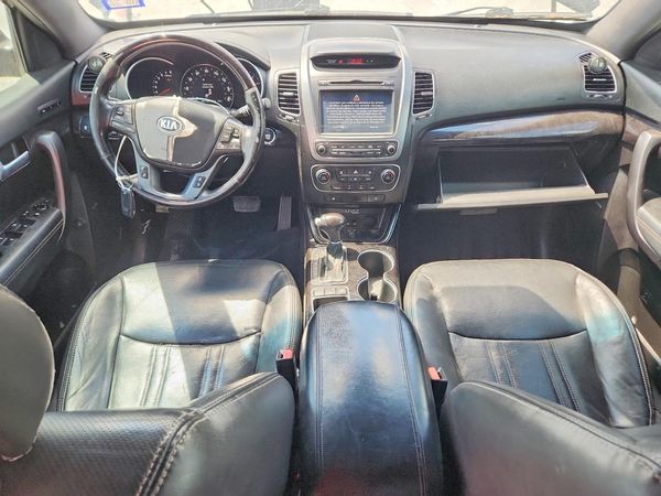 2014 KIA SORENTO