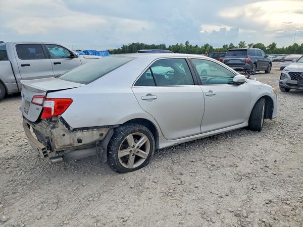 2013 TOYOTA CAMRY