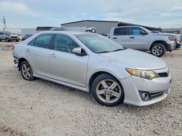 2013 TOYOTA CAMRY
