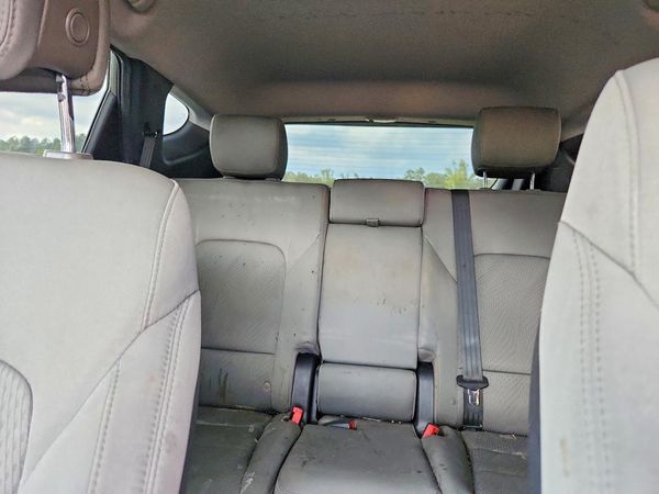 2015 HYUNDAI SANTA FE GLS — SUVN