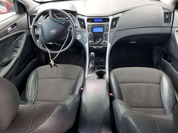 2012 HYUNDAI SONATA