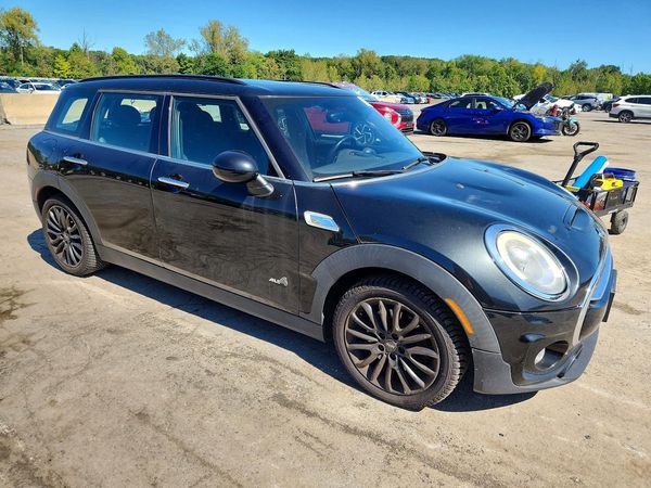 2017 MINI COOPER