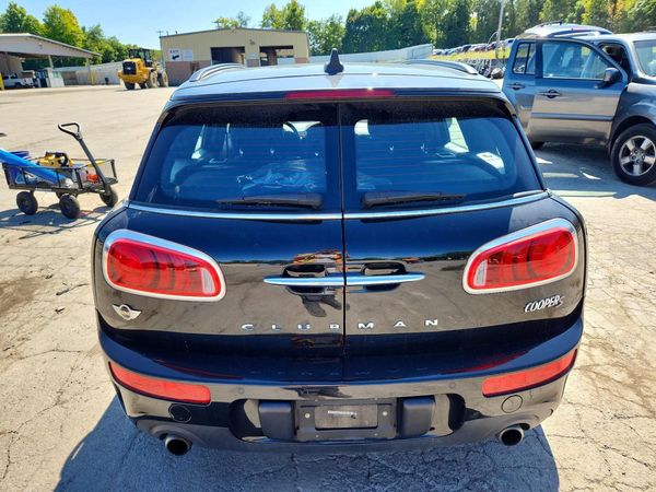 2017 MINI COOPER