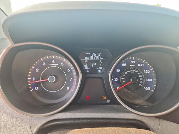 2013 HYUNDAI ELANTRA