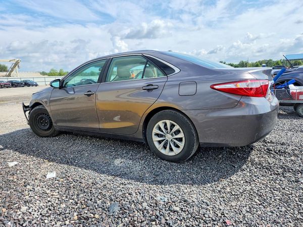 2015 TOYOTA CAMRY
