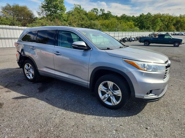 2014 TOYOTA HIGHLANDER Base/Hybrid — Passenger 3/4