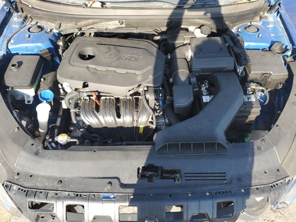 2018 HYUNDAI SONATA — Engine bay