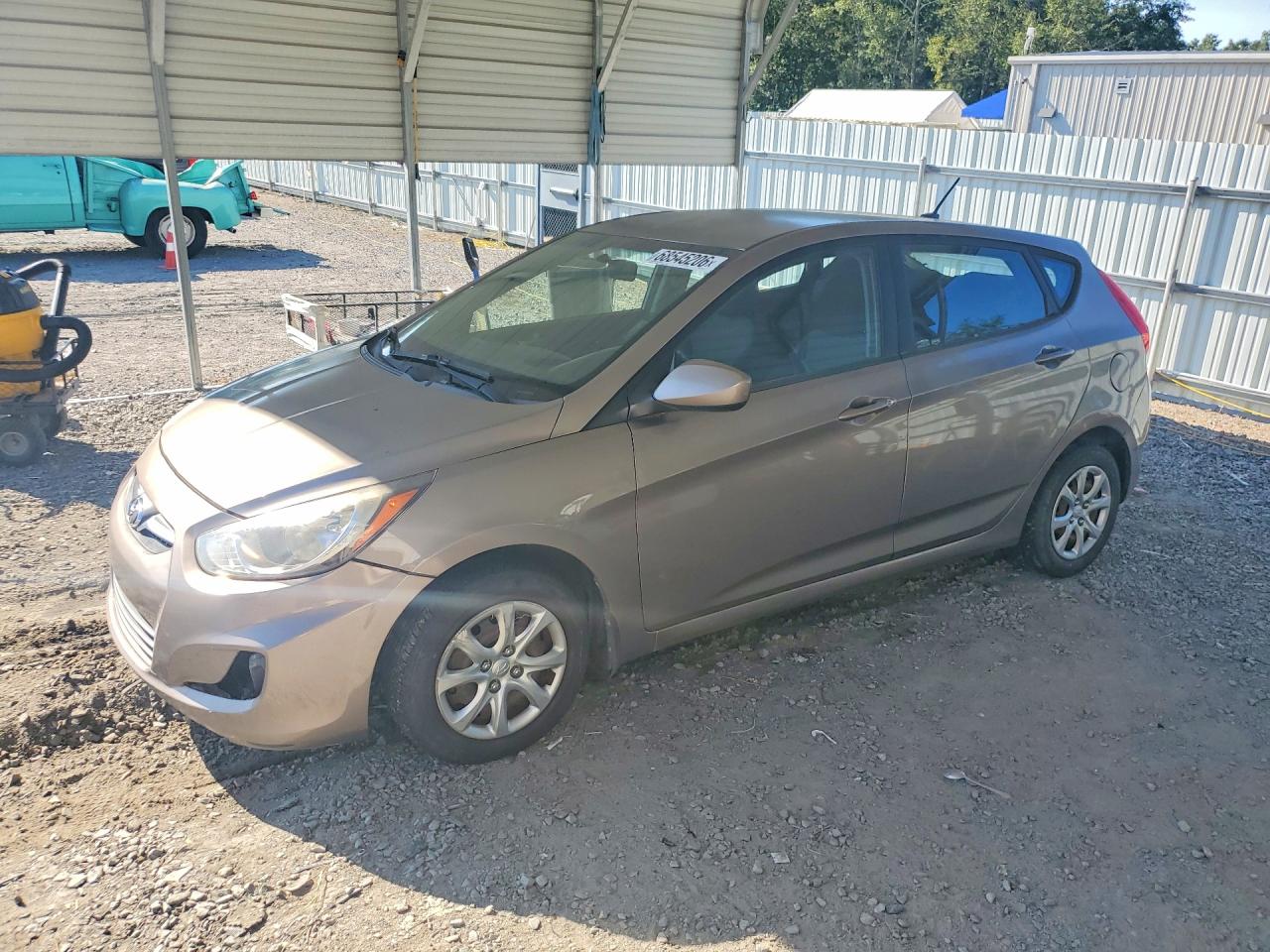 2013 HYUNDAI ACCENT GLS, GS