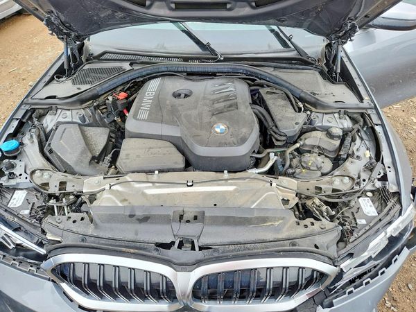 2025 BMW 3 SERIES — Engine bay