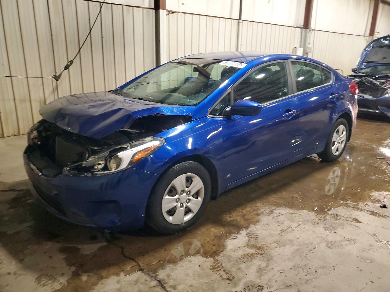 2017 KIA FORTE — Front 3/4