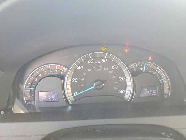 2012 TOYOTA CAMRY