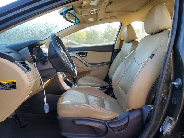 2012 HYUNDAI ELANTRA — DENT