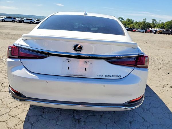 2021 LEXUS ES 250 350 Premium